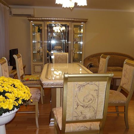 Luxury Versailles Apartments Center Opera Burgas Chambre photo