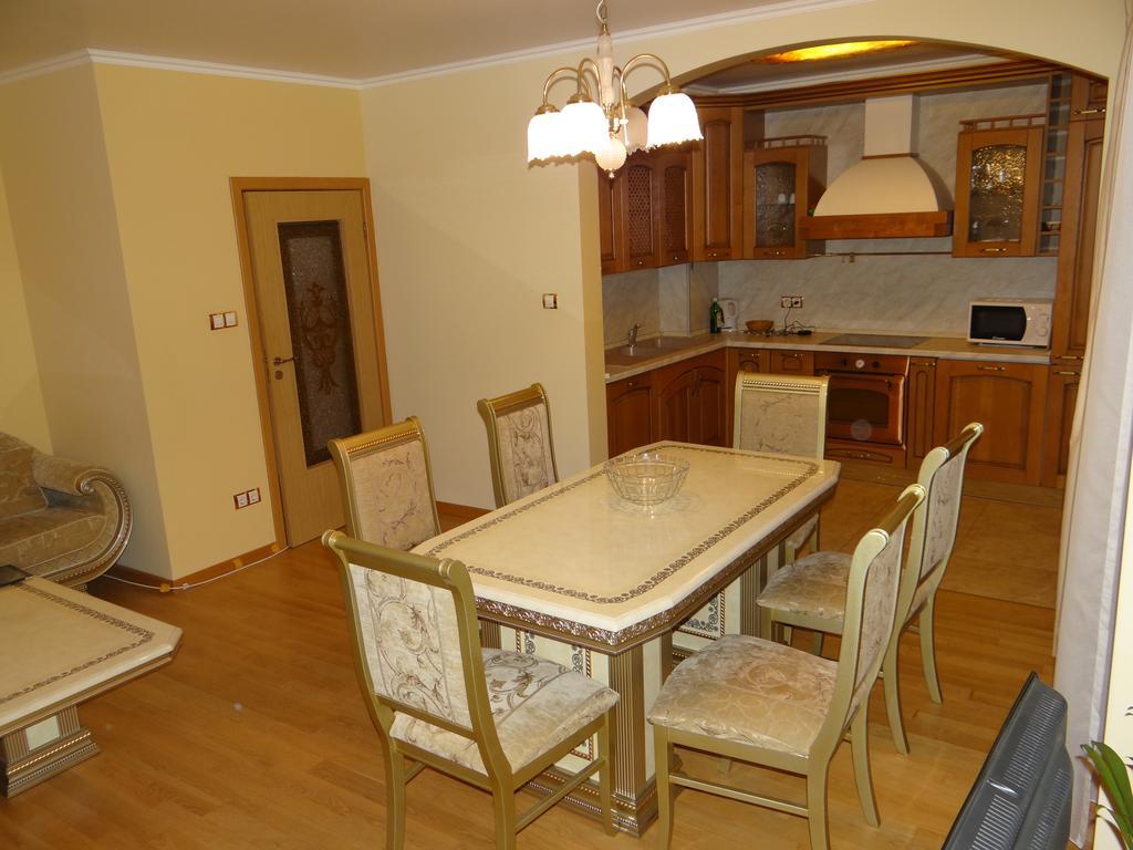 Luxury Versailles Apartments Center Opera Burgas Extérieur photo